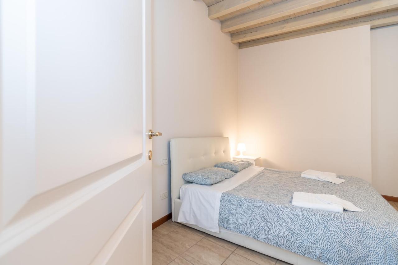 Trilocale Rua Sovera 85 - F&L Aparment Brescia Exteriör bild